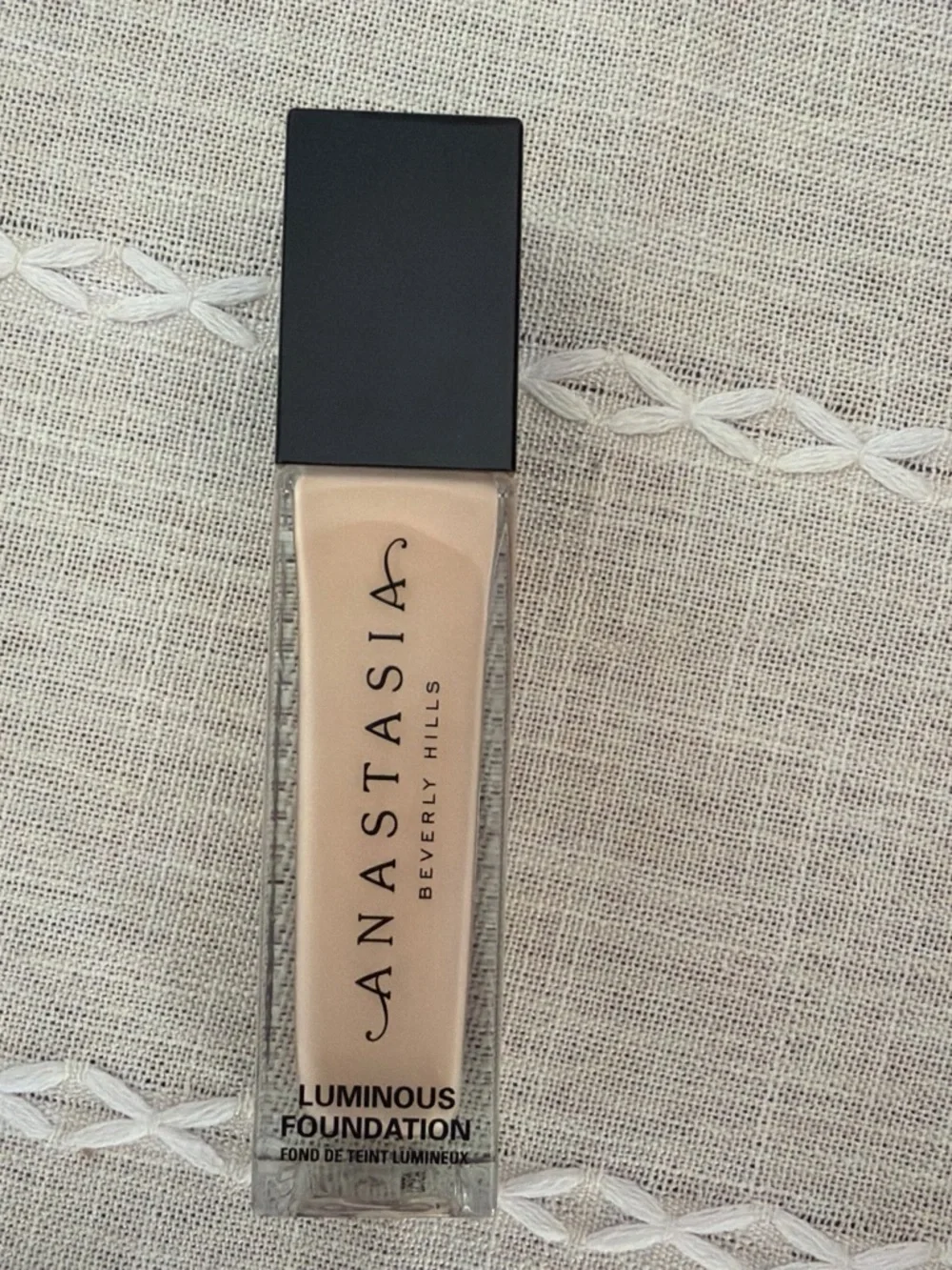 Anastasia Beverly Hills Luminous Foundation
